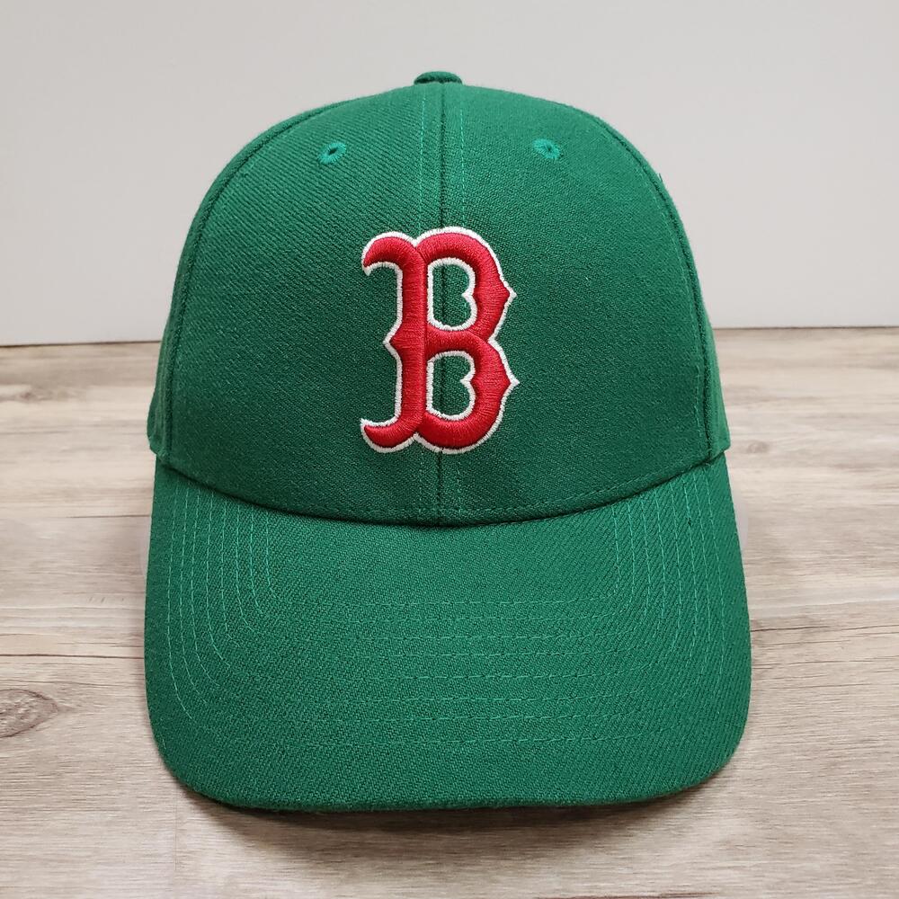 Boston Red Sox Hat Cap Strap Back Mens One Size Green MLB Baseball Shamrock 47